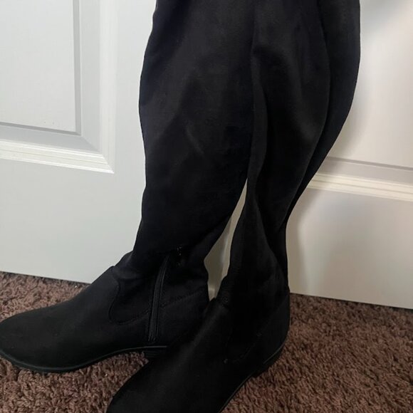 SODA Black Microsuede Stretch Over The Knee Boots Size 6 - Picture 8 of 9